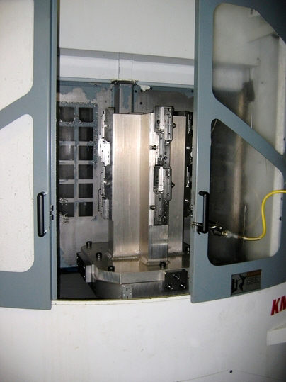 Slide cutting machine